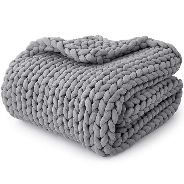 YnM Knitted Weighted Blanket, Hand Made Chunky Knit Weighted Throw Blanket for Sleep, Stress or Home Décor (French Silver, 60''x80'' 15lbs), Suit for One Person(~140lb) Use on Queen/King Bed