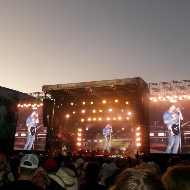 Country Concert Tickets