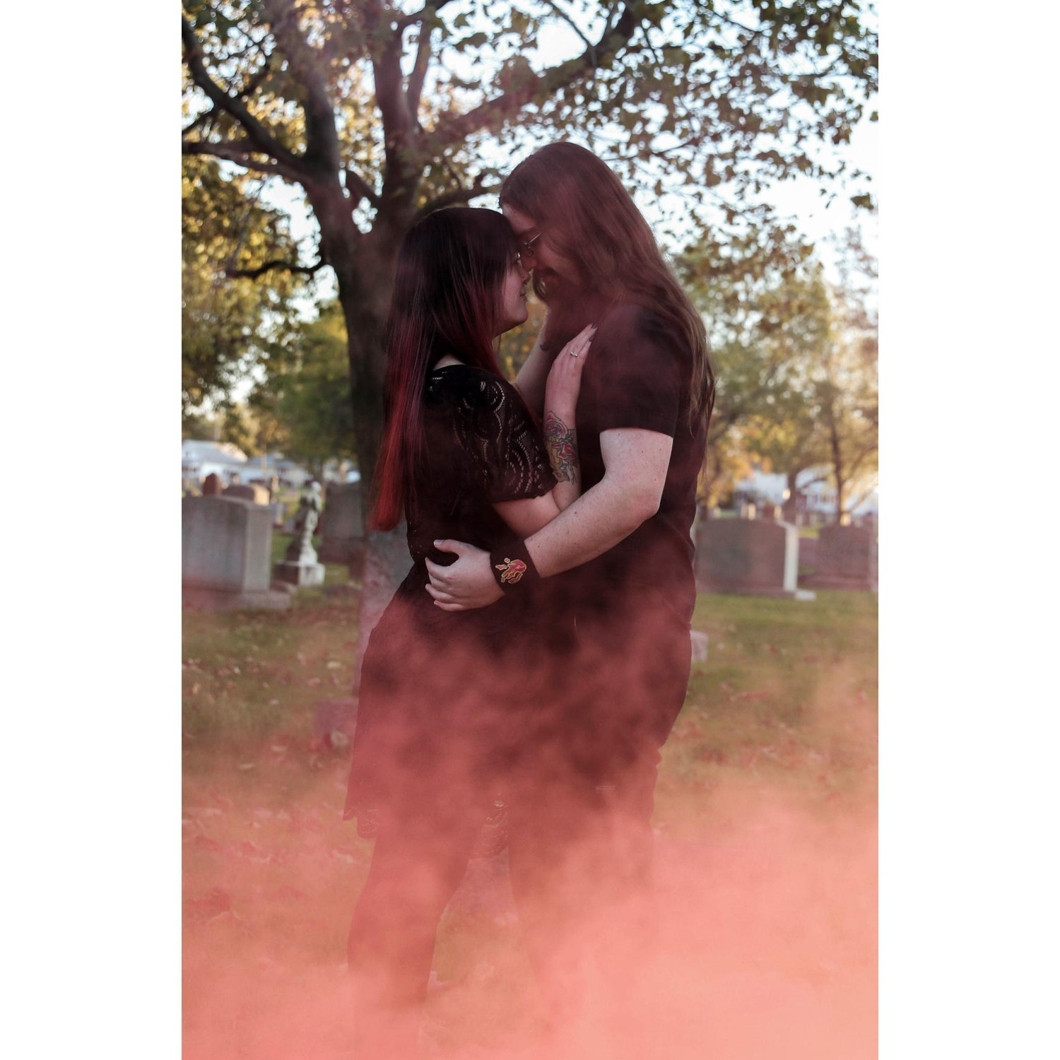 Engagement Photos 🖤
♡Location: Elmlawn Memorial Park
♡Photographer: Alyssa Knowlton, Lyssa Lee Photography