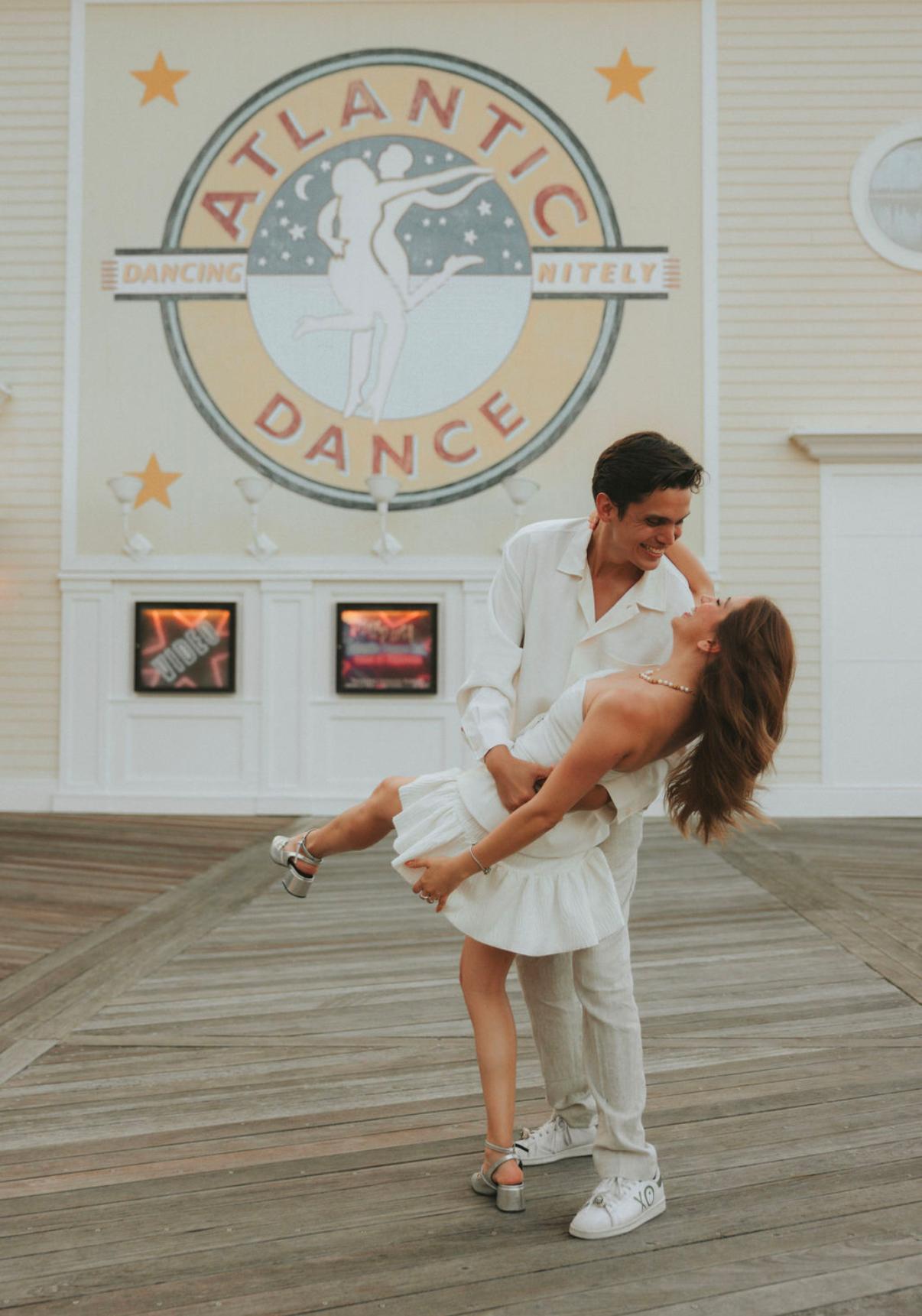 The Wedding Website of Alejandro Domínguez López Velarde and Regina Mercado Calderón