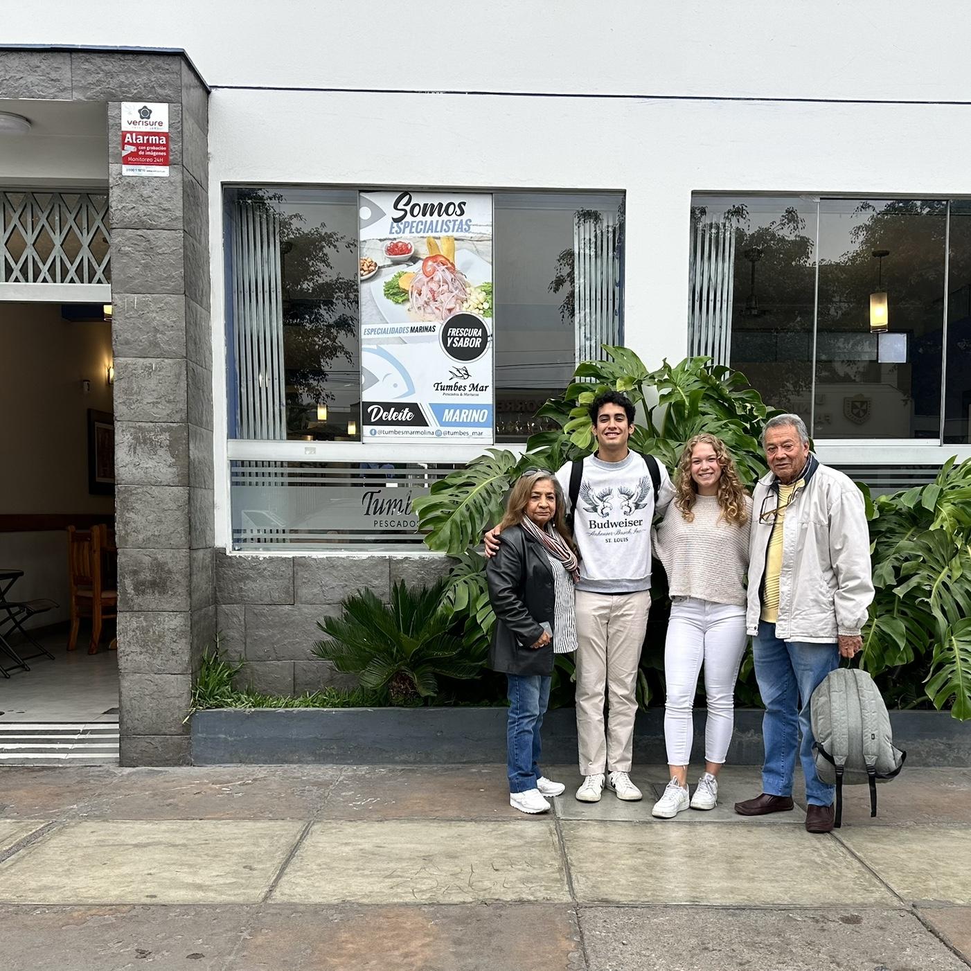 Tumbes Mar, Moises’ family restaurant in La Molina
