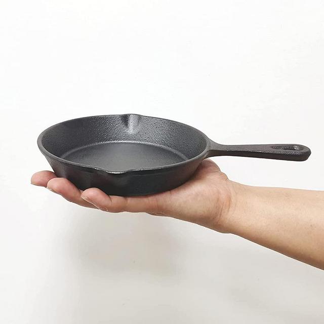 6 Inch Cast Iron Skillet, Pre-Seasoned Non-Stick Like Surface for Cookware Oven, Grill Safe, Kitchen Deep Fryer, Restaurant Chef Quality