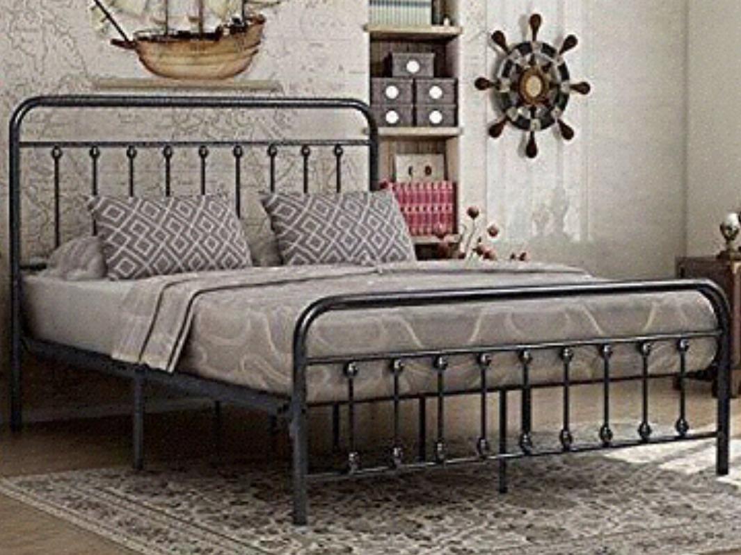 Wroght Iron Bed