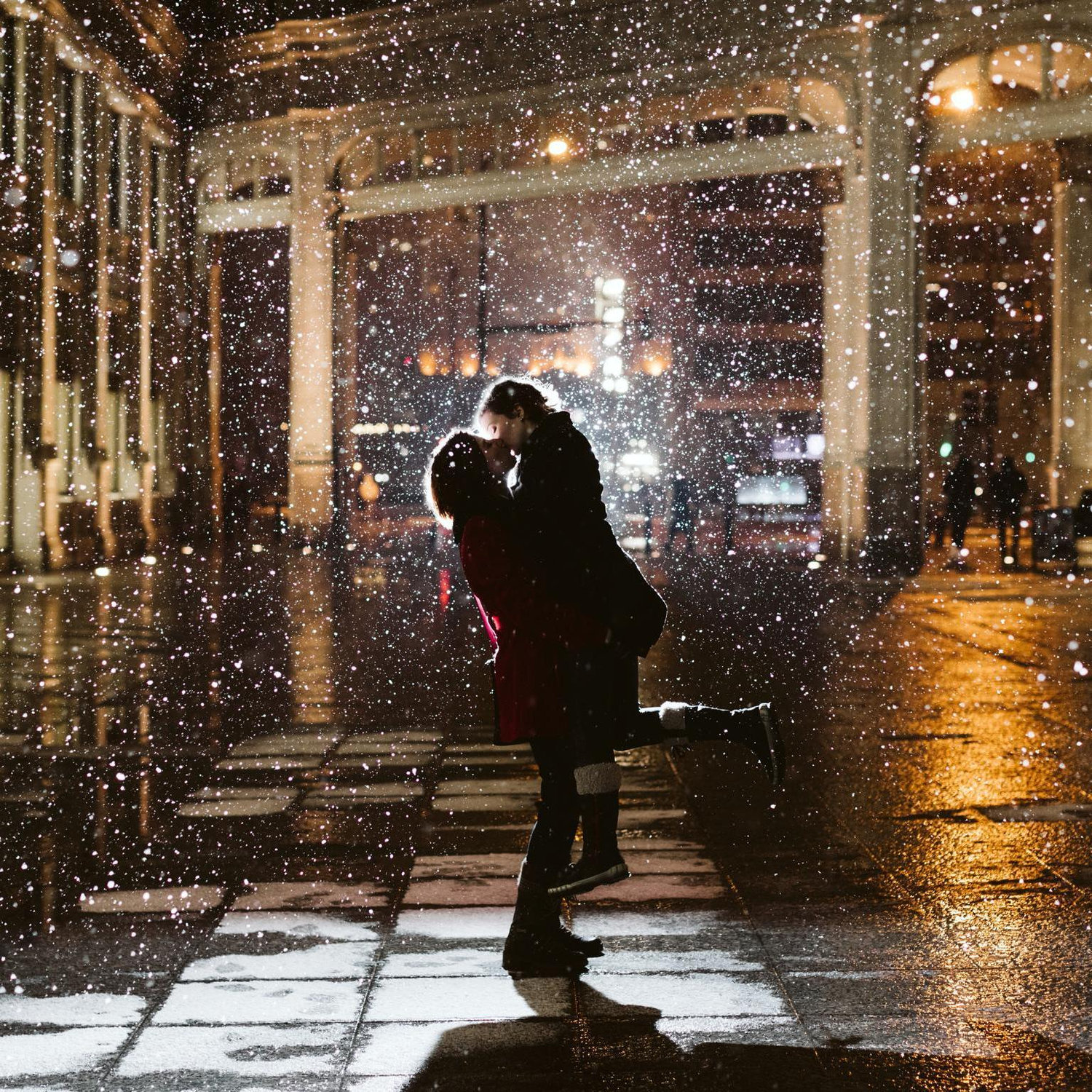 Beautiful engagement photo that looks like the poster for the best romantic comedy you've ever seen