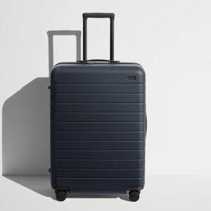 The Medium Luggage