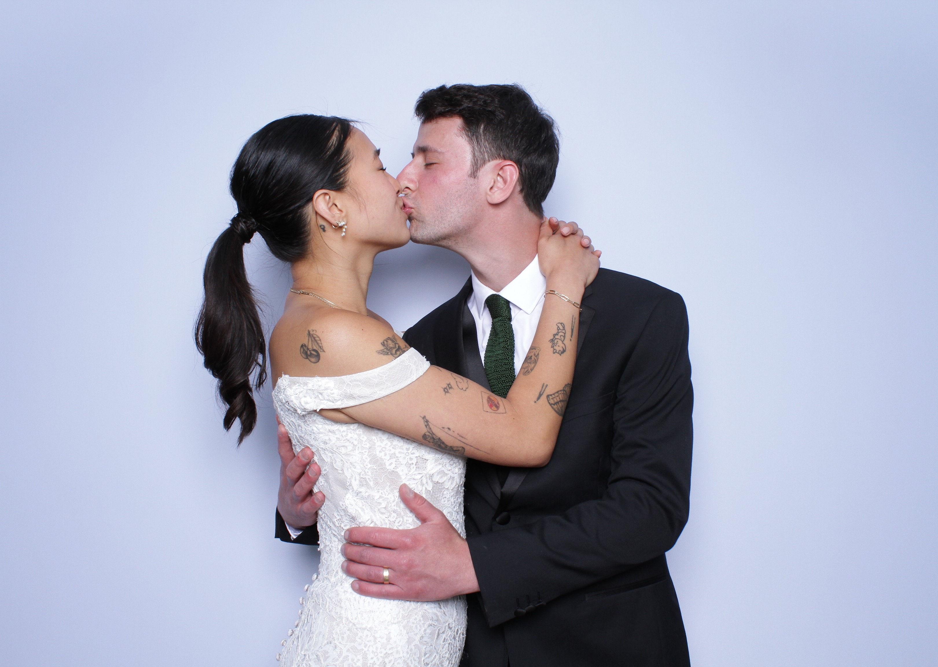 The Wedding Website of Isa Canlas and Jared Merens