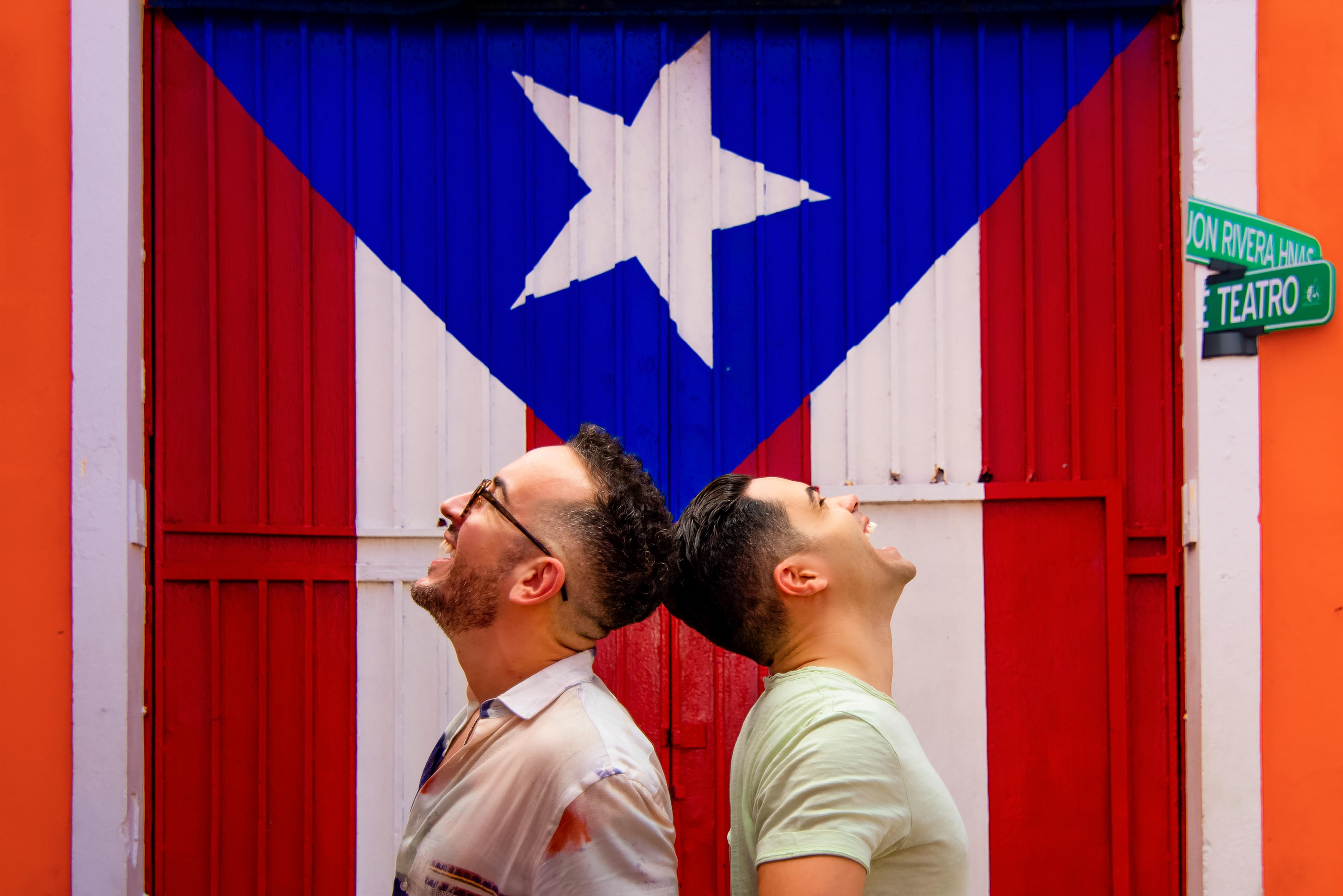 The Wedding Website of Carlos Miranda and Christian De La Rosa