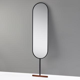 Willy Leaning Mirror