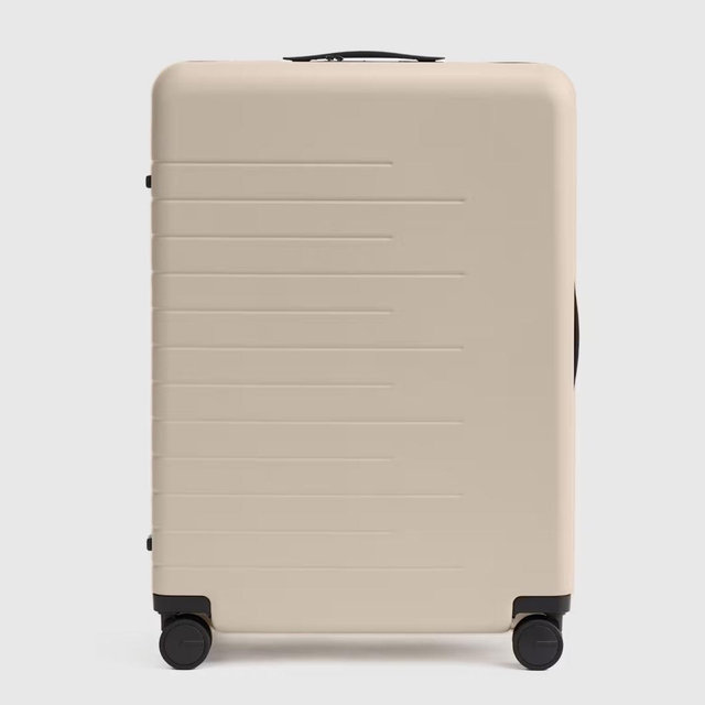 Expandable Medium Check-In Suitcase