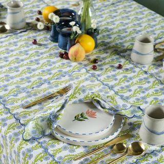 Forget-Me-Not Scallop Embroidered Blockprint Placemat