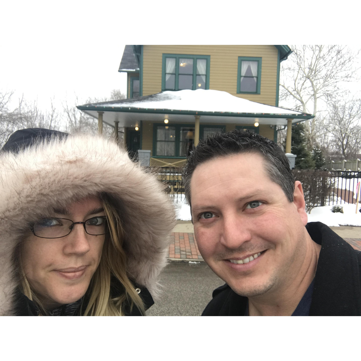 Visiting what was voted as the worst tourist attraction in Ohio - the house from a christmas story! Aisling has yet to see the movie...