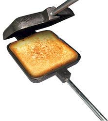 Guidesman™ Cast Iron Camp Pie Iron at Menards®
