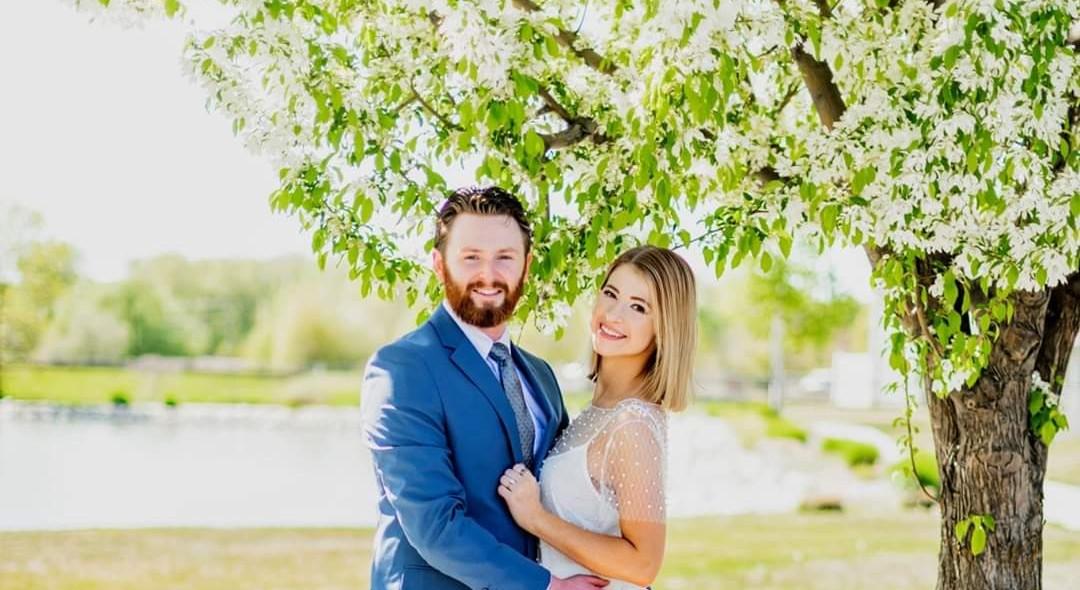 The Wedding Website of Dylan Caples and Sara Peck