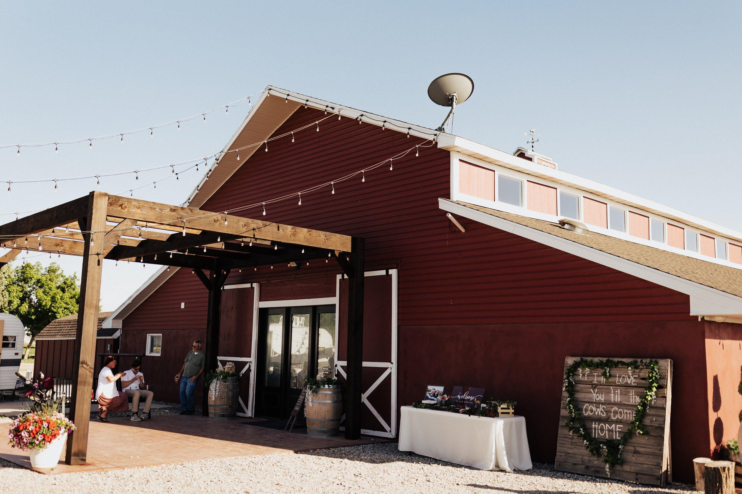 The Wedding Website of Annie Kay Banks and Gage Heywood
