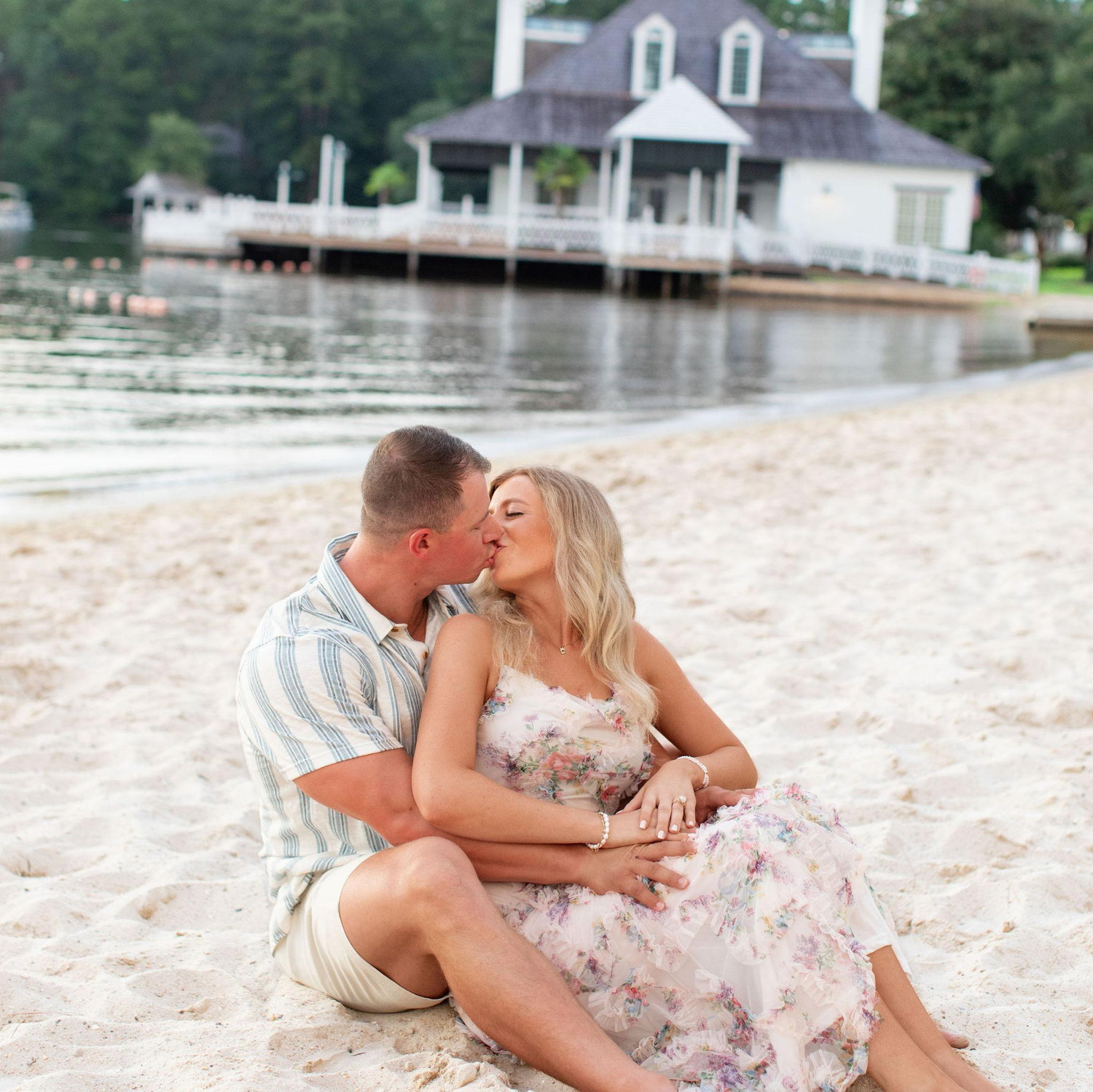 Engagement Photos by Angela and Halle Photography
