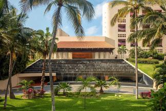 The Wedding Website of Samantha Tabor and Hugo Tostado Lloret