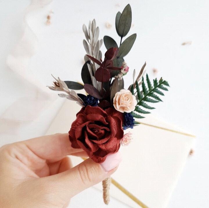 Booked our Florist, Dana Lloyd. May 19, 2020.