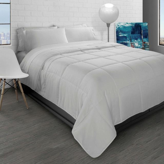 Brushed Down Alternative Full/Queen Comforter in White