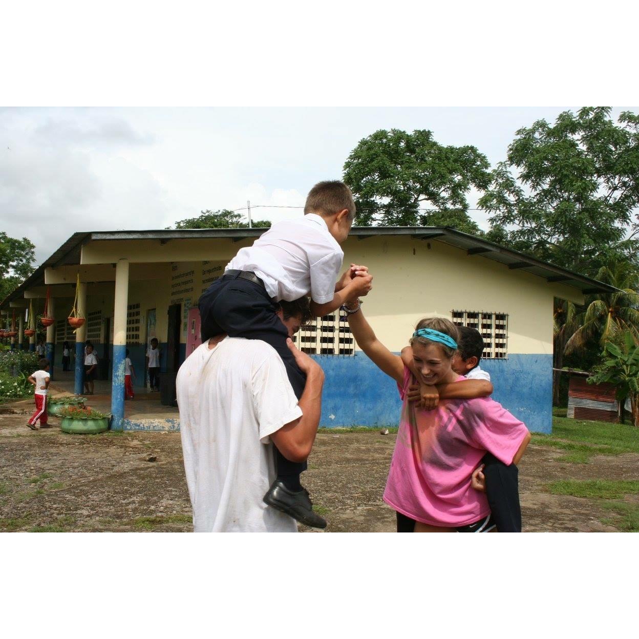 Mission Trip to Panamá in High School with Trinity UMC!