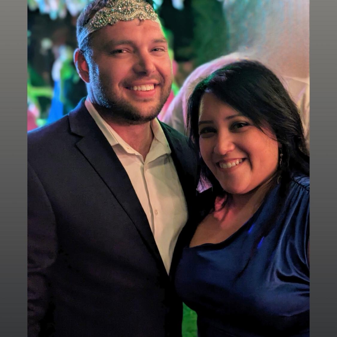 Look at those smiles after catching the garter!!!