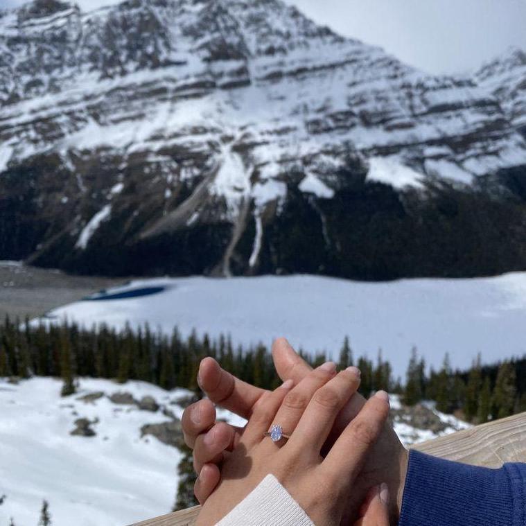 🏔️ Viaje a Banff, primer road trip de BC a Alberta 🚗
Kilómetros recorridos, paisajes inolvidables y un compromiso que nos cambió la vida.