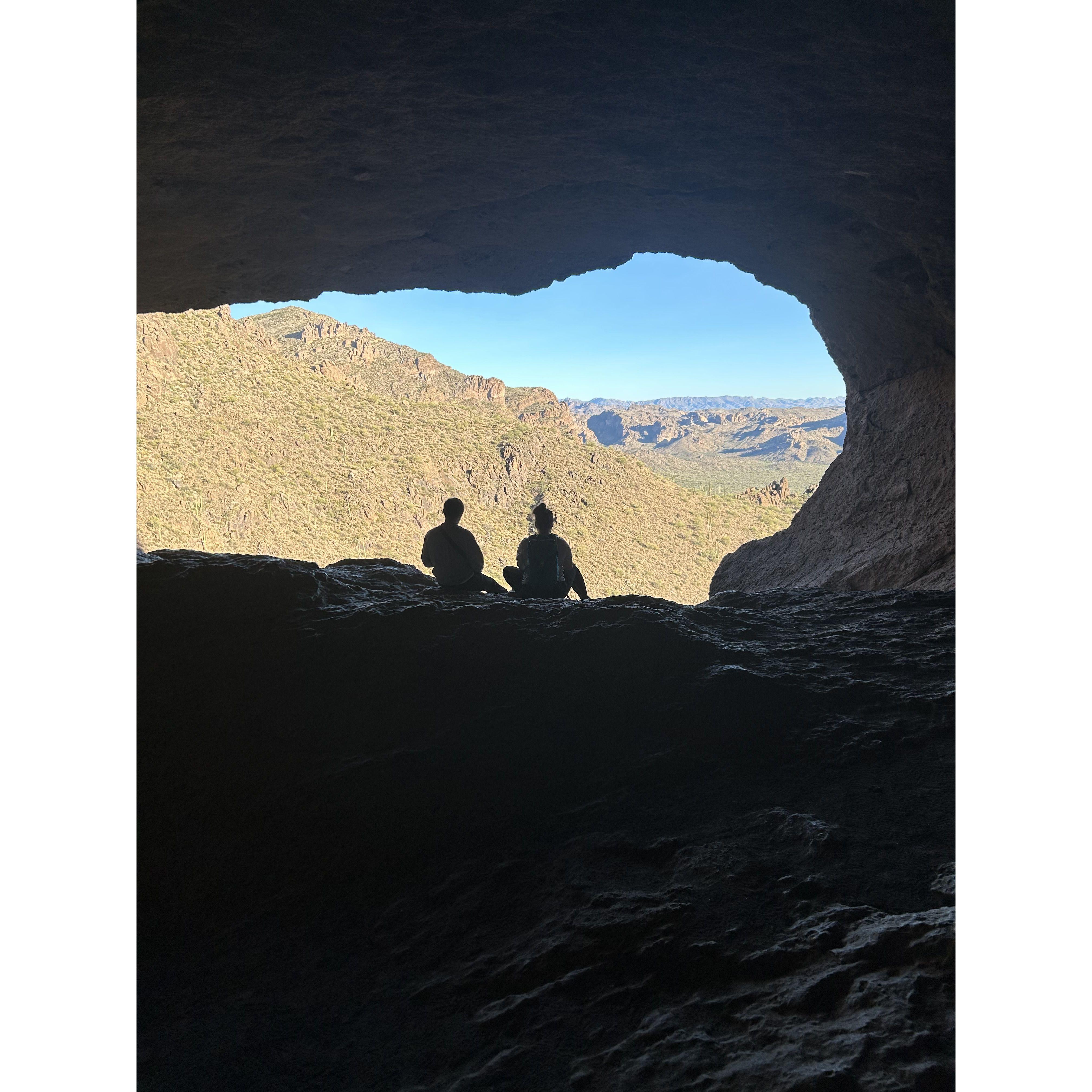 Wave Cave Hike, October 2023