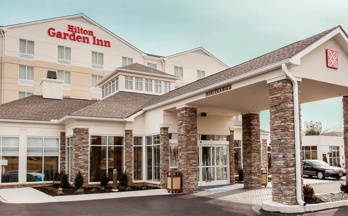 The Wedding Website of Shannon Tully and Jordan Zezza