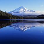 Mount Hood mit Timberline Lodge und Trillium Lake