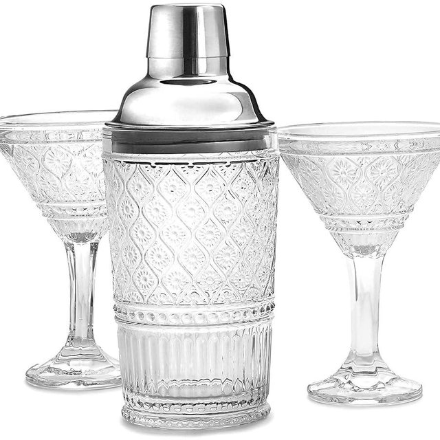 Godinger Cocktail Shaker and Martini Glasses Barware Gift Set, Martini Shaker and 2 Cocktail Glasses Set, Vintage Decor, Claro Collection