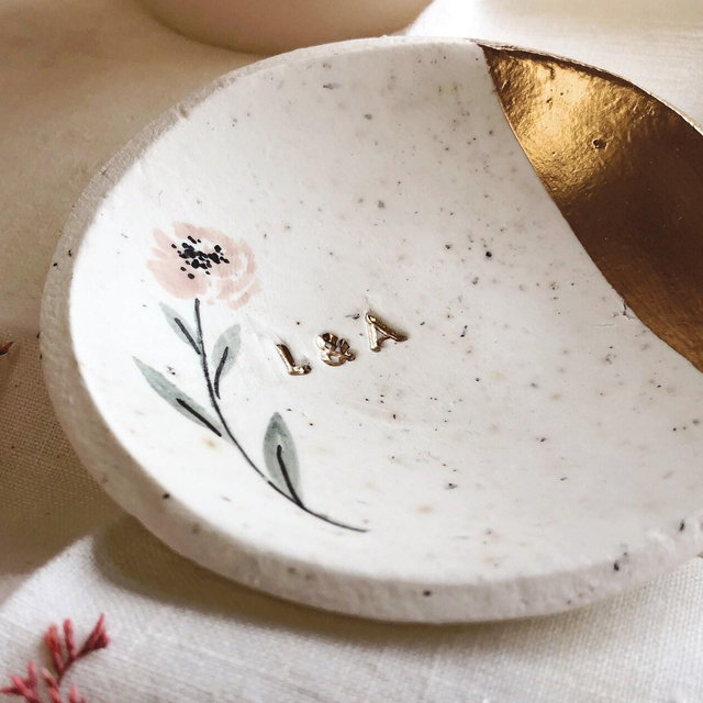 Unique Bridal Shower Gift - Handmade Ring Dish with Personalized Touch, Personalized Ring Dish for Wedding and Anniversary - Jewelry Storage