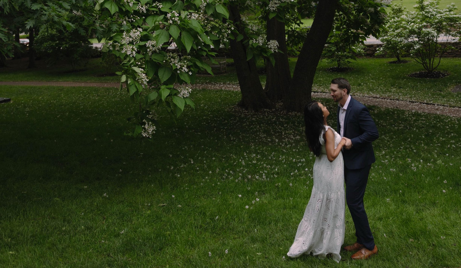 The Wedding Website of Camile Bañez and Bryar Moppin