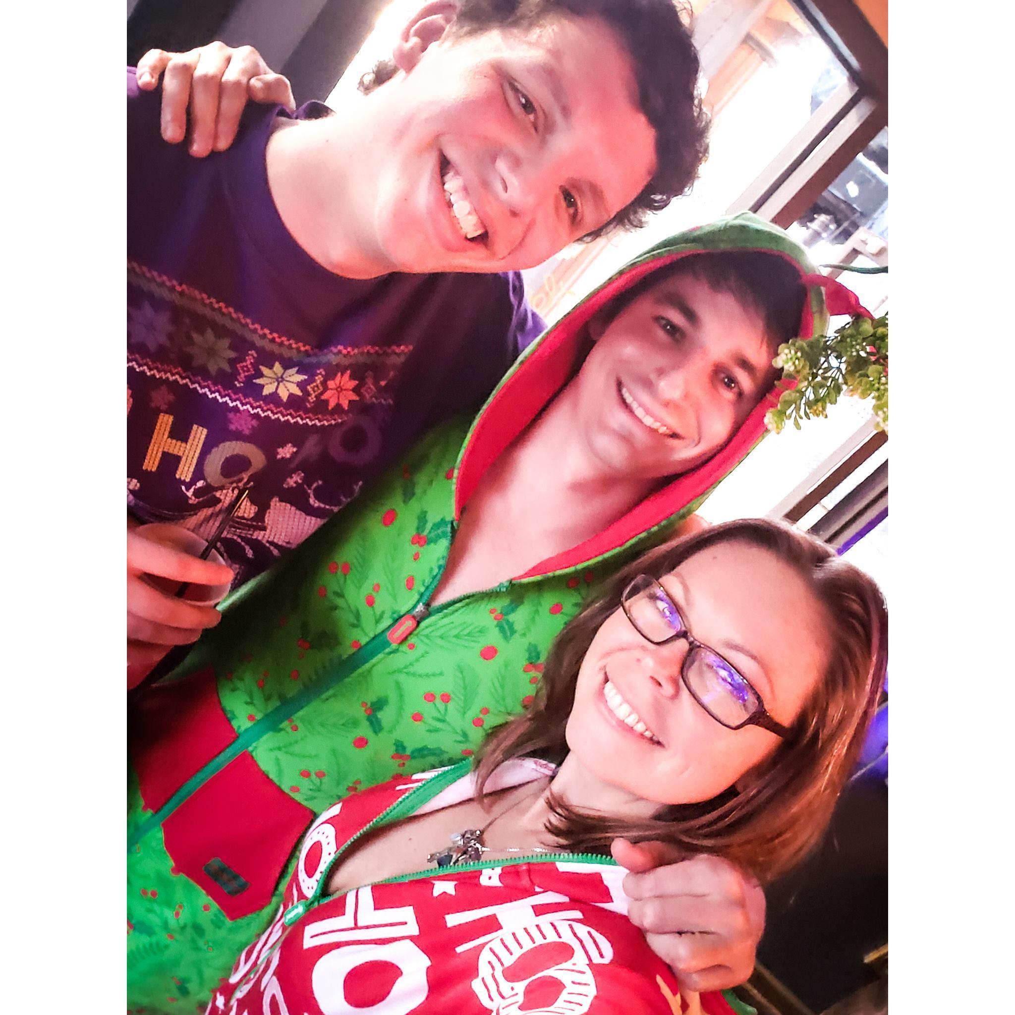 Christmas Bar Crawl with the TSI Besties!