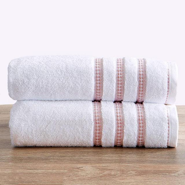 Great Bay Home 100% Cotton Plush Bath Towel Set (30 x 52 inches) Absorbent Floral Jacquard Luxury Towels. Roselyn Collection (Set of 2, White/Pink)