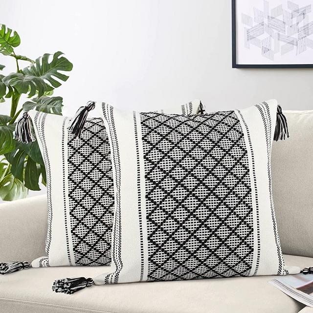 Set of 2 Boho Throw Pillow Covers 18x18, Natural Cotton Woven Farmhouse Decorative Pillow Covers with Tassel for Couch Sofa Bedroom Car, Accent Cushion Case, Black