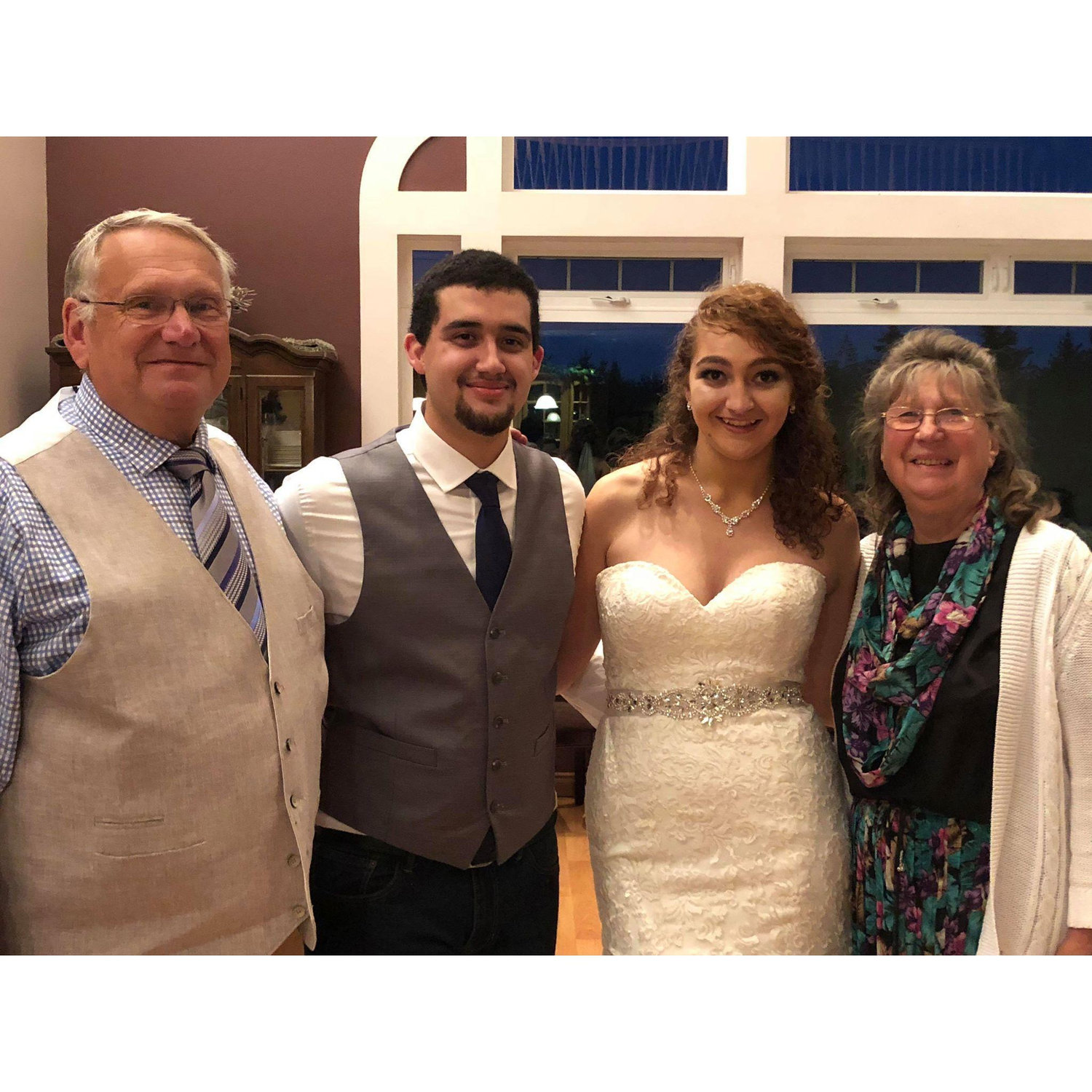 Grandma and Grandpa Thomas with bride and groom