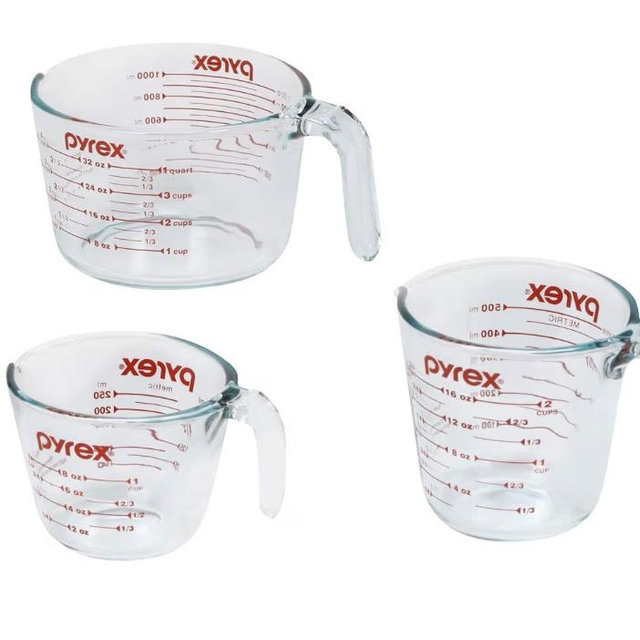 Pyrex Essentials (3-Pack) Glass Measuring Cups Set, (1, 2 & 4 Cup) Measuring Cups For Prepping, Baking and Cooking, Preheated Oven, Dishwasher, Freezer, and Microwave Safe