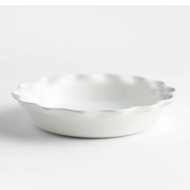 Le Creuset ® Heritage 9" White Ceramic Pie Dish