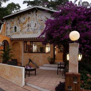 Dinner at La Villa Mahana