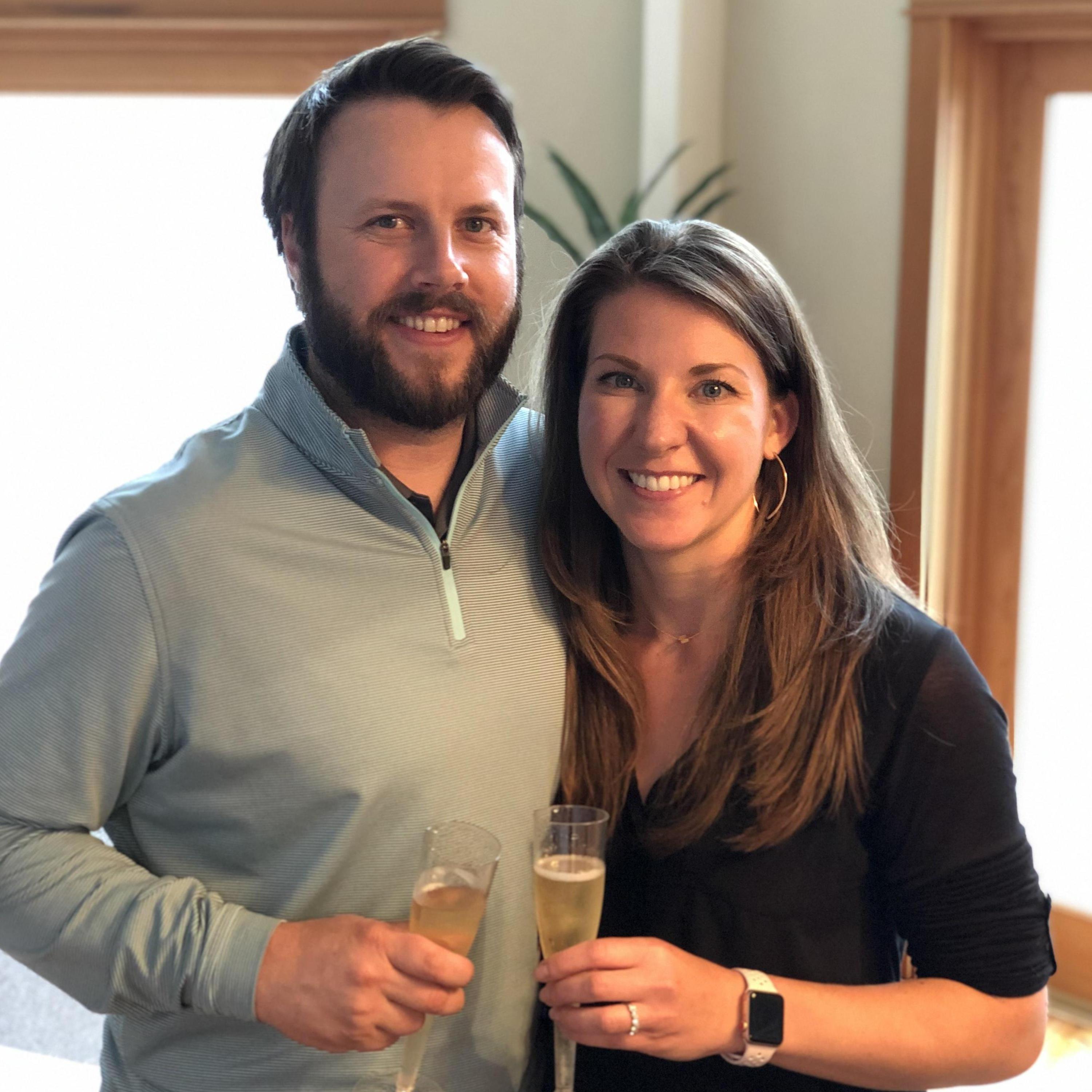WE'RE ENGAGED!!!!!!!!!!!!