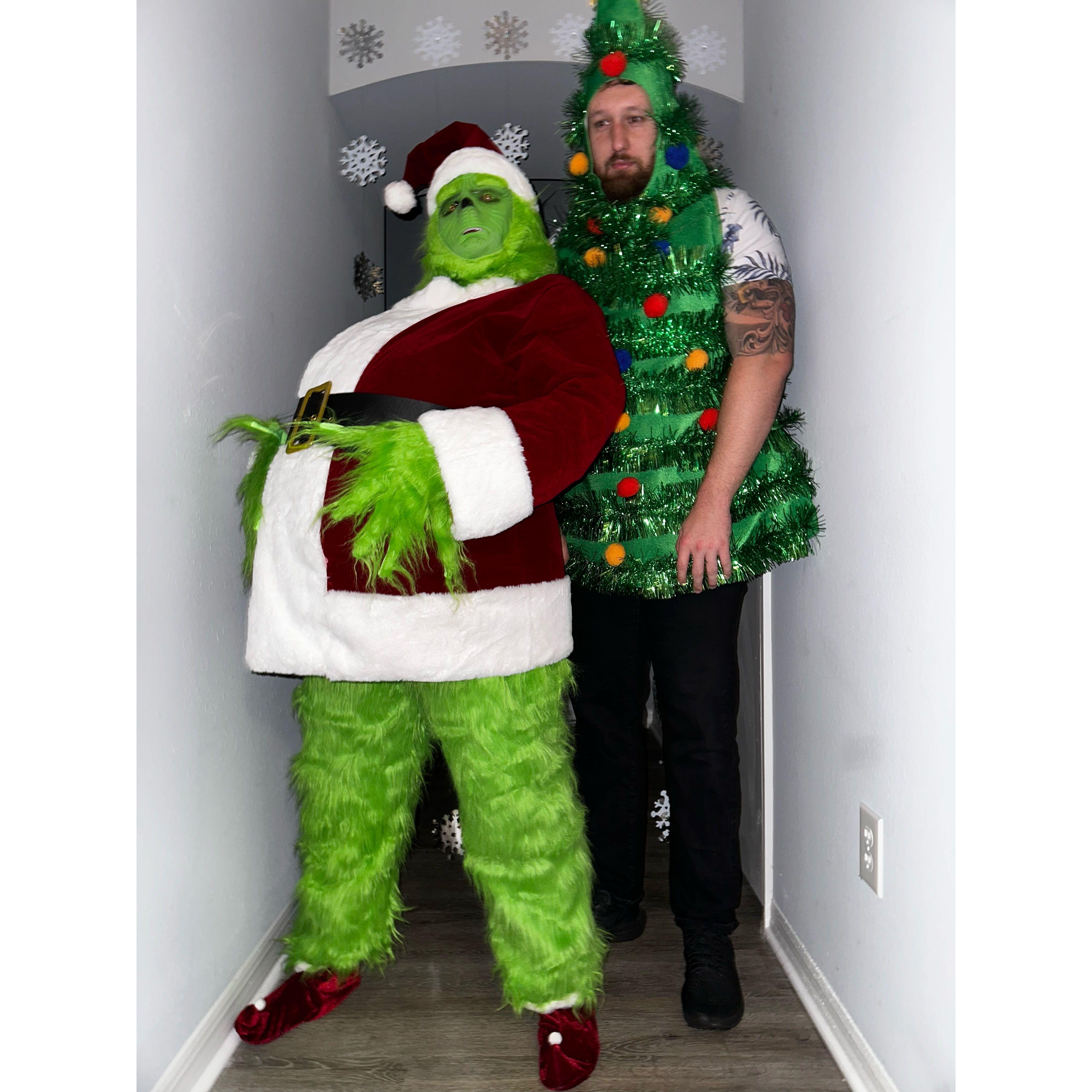 We love a good theme