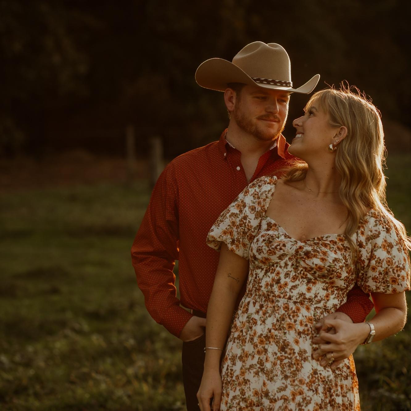 Engagement photos, one of our favorites🧡
