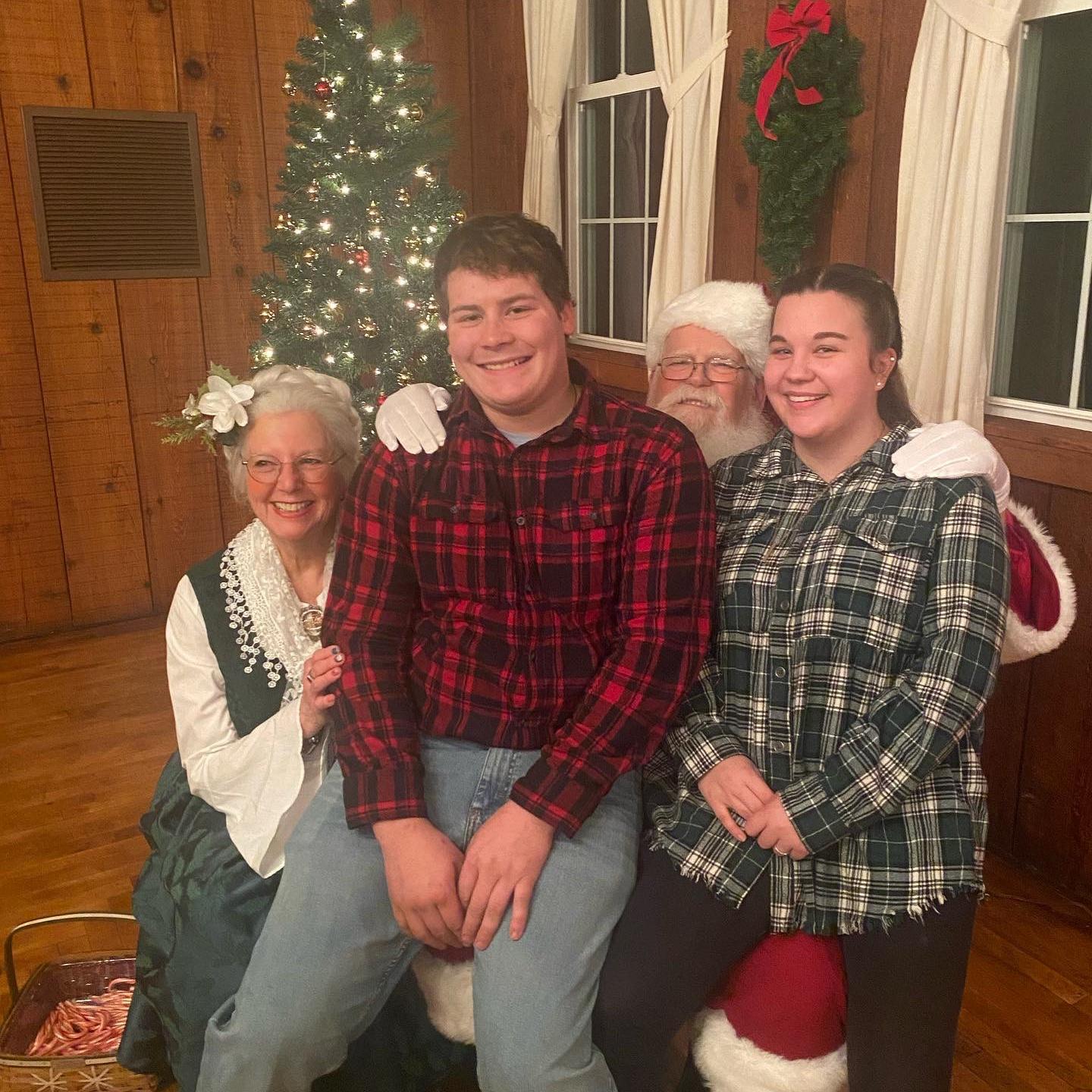 Christmas at the Lake - Again, our favorite Santa
