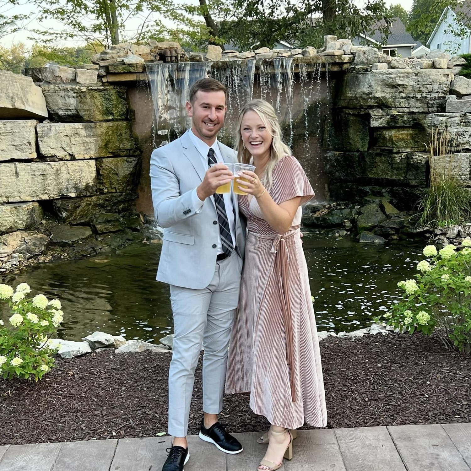 Did you know we’ve been to 40 weddings together? Remicks!