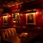 Gilt Bar