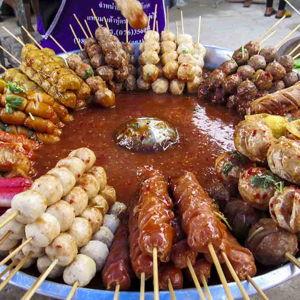 Comida Callejera y Local / Street Food & Local Eats