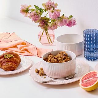 Rising Up 12-Piece Dinnerware Set, Service for 4