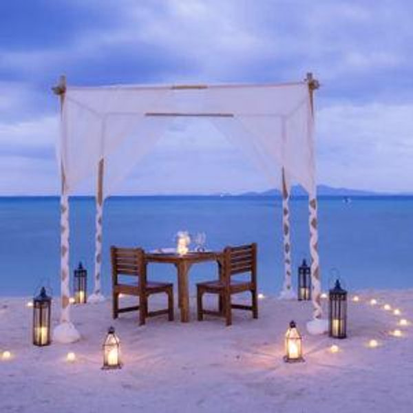 Private Dinner For Two on Honeymoon