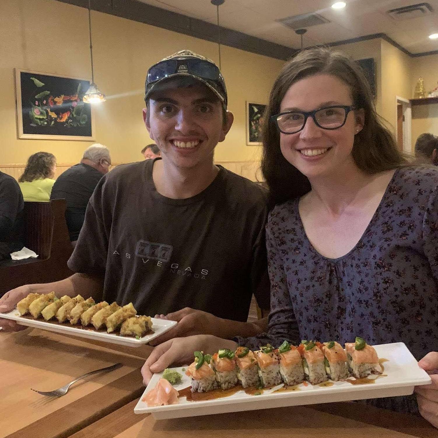 Our favorite food to eat.... Sushi!!!