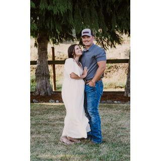 This was the weekend we were in Oregon and telling family we were expecting!