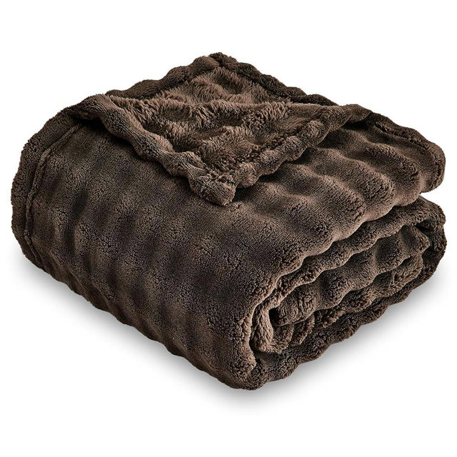 SOCHOW Brown Bubble Fleece Blanket for Couch, Super Soft Cozy Cute Throw Blanket for Women, Decorative Fuzzy Flannel Blanket, 50 x 60 Inches